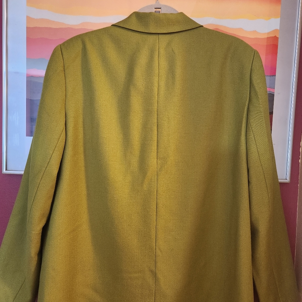 Blazer - Picture 5 of 6
